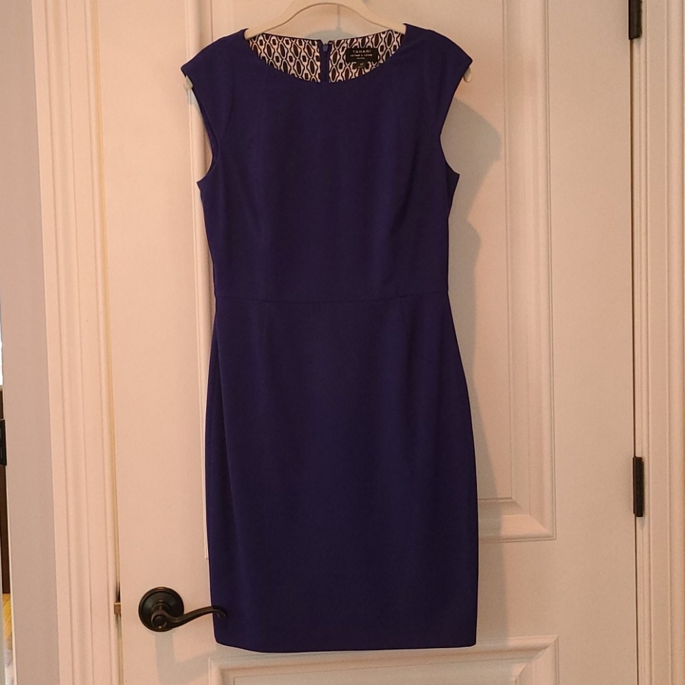 Tahari sleeveless sheath dress